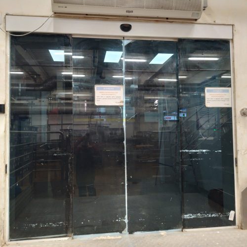 Porta Automática com Sensor de Presença