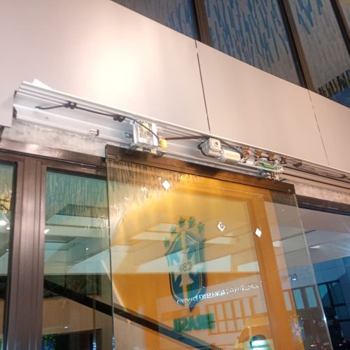 porta automática de vidro CBF